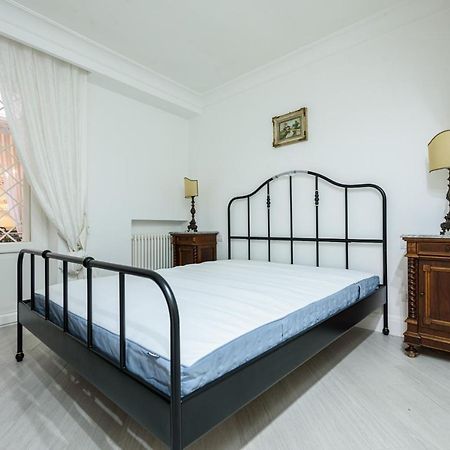 Palazzo Dello Spagnolo Suite Naples Extérieur photo