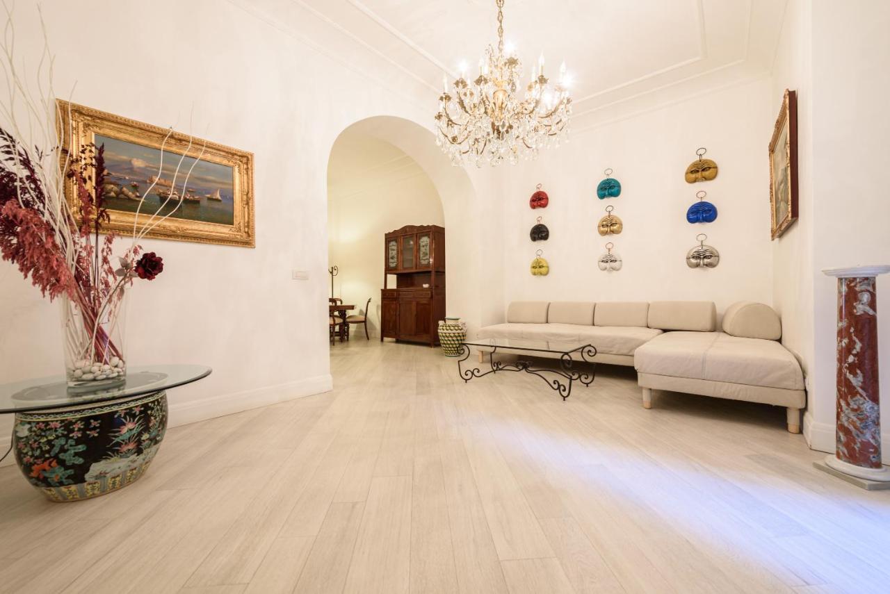 Palazzo Dello Spagnolo Suite Naples Extérieur photo