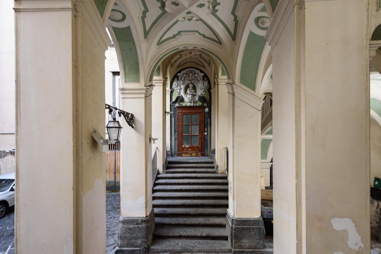 Palazzo Dello Spagnolo Suite Naples Extérieur photo